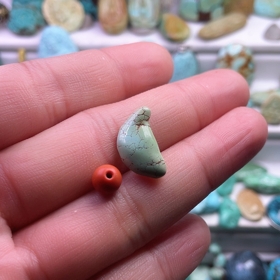 南红玛瑙颈饰未镶嵌