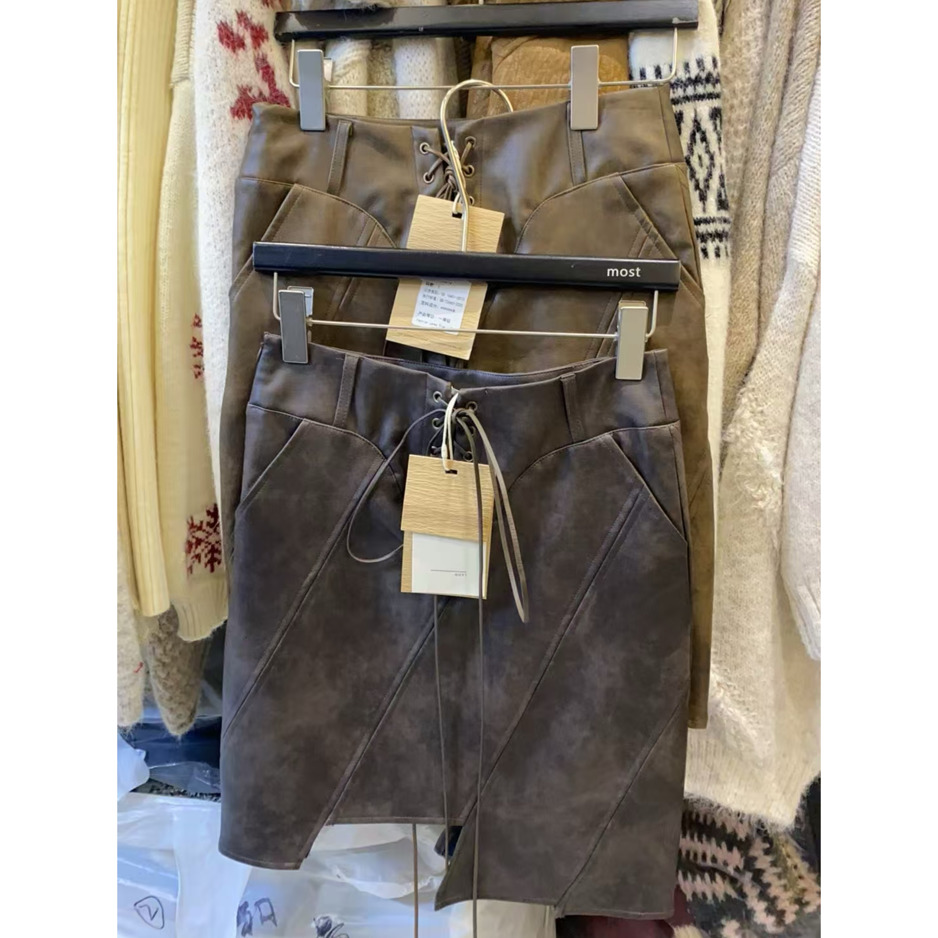 （福）绑带设计！皮PU不规则半身裙（2MS900272#）爱唯依