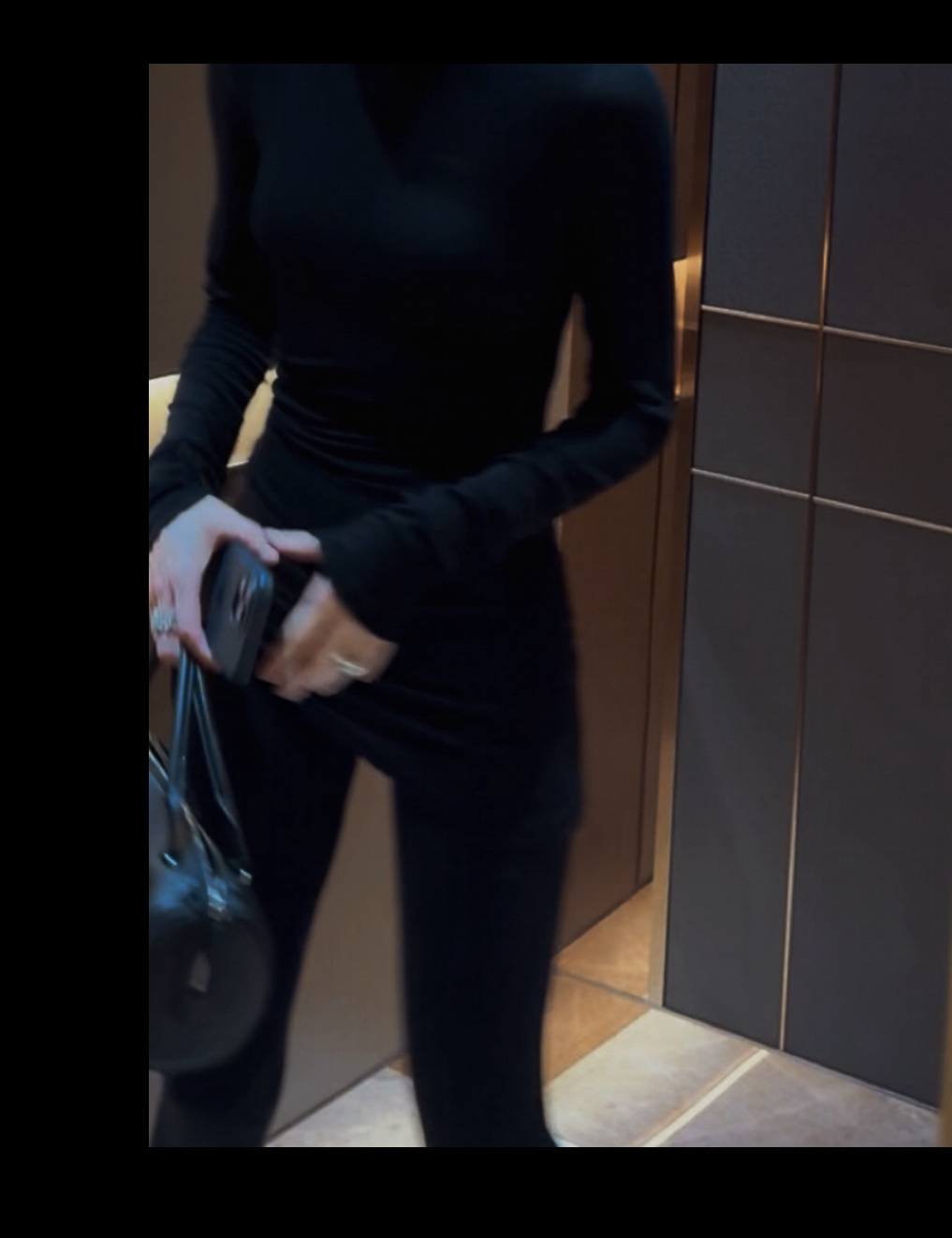 【XIAO HONG好物】圆领堆堆袖下摆不规则长款超弹力修身显瘦上衣