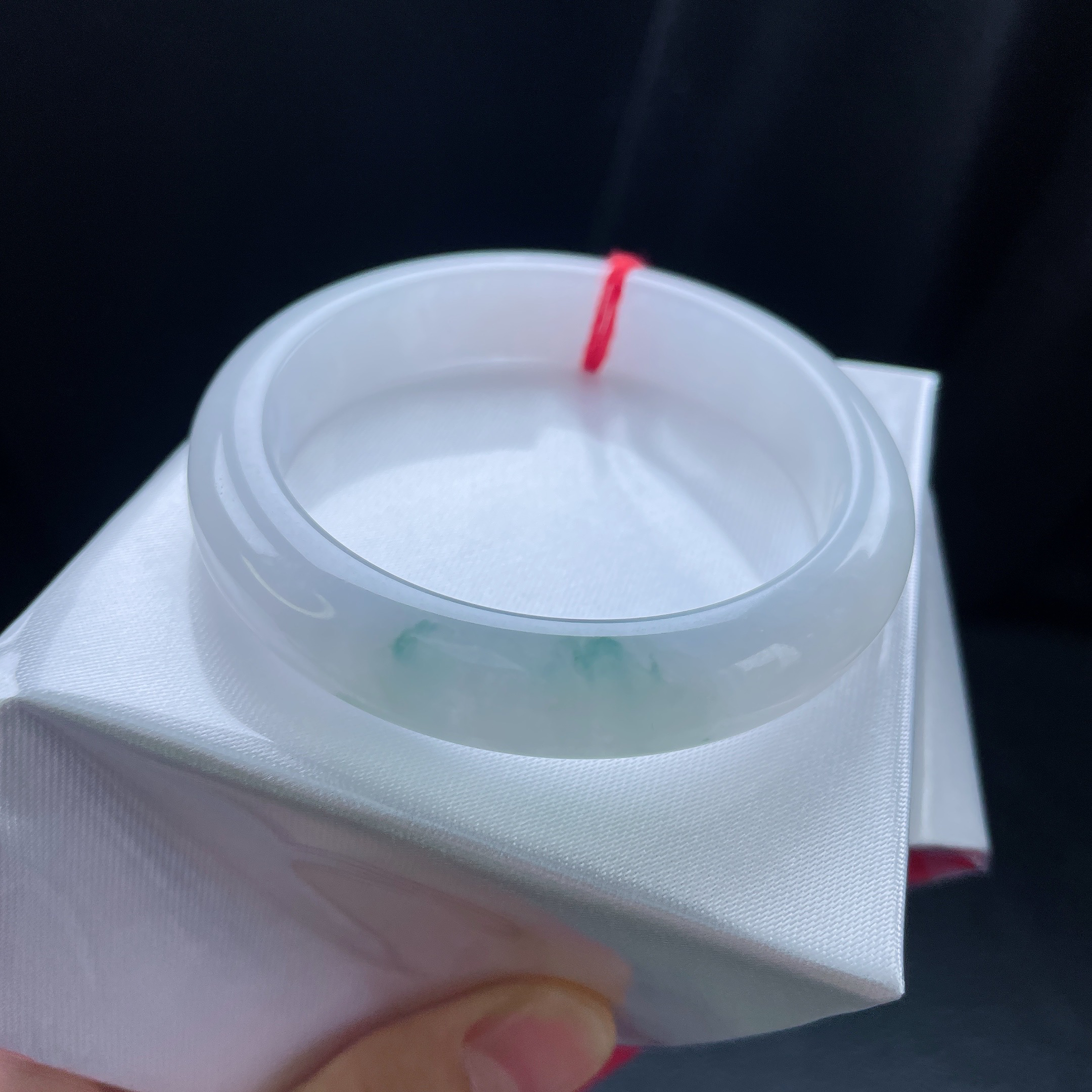 55圈冰糯飘花宽边手镯 有纹