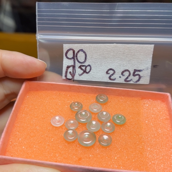 定制翡翠未镶嵌不