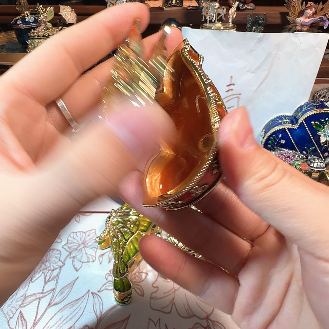 手工制品请勿吹毛求疵