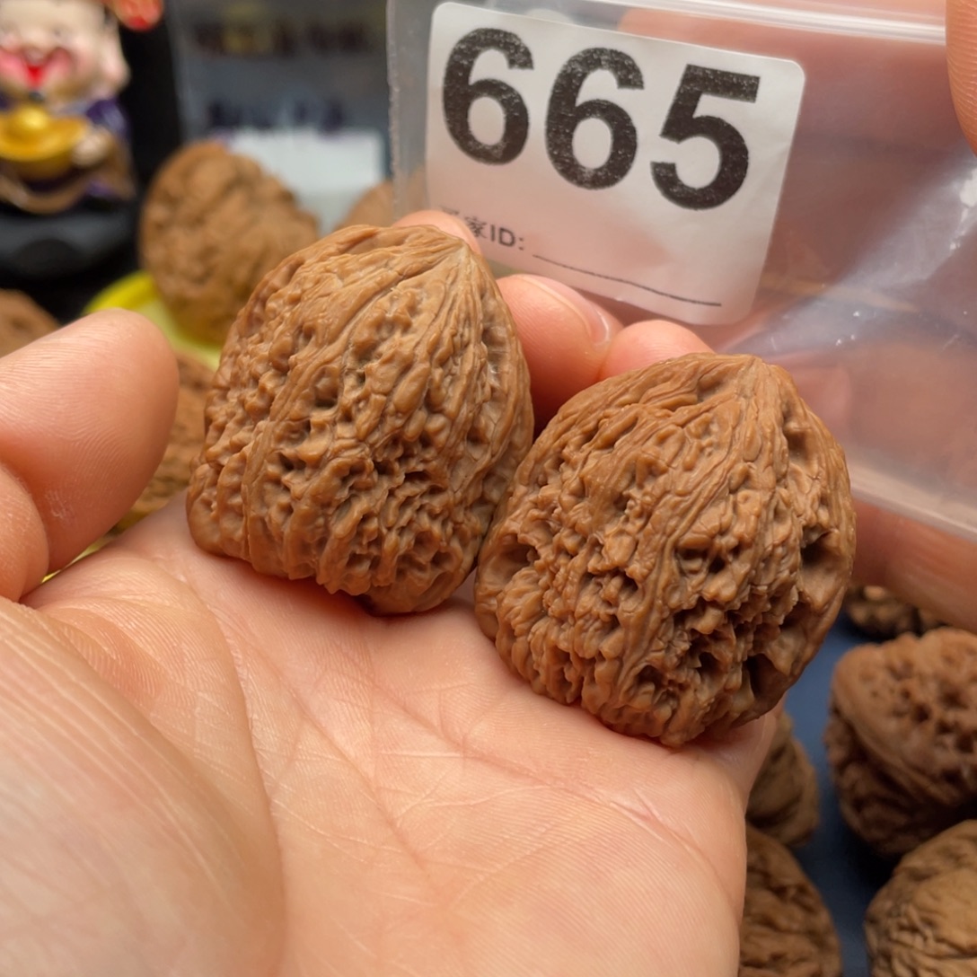 星***三文玩核桃把件南疆凹底拉丝35