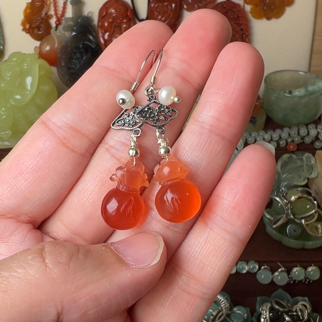 蛇纹石玉耳坠未镶嵌