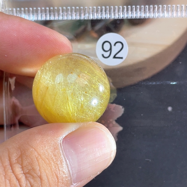 未镶嵌颈饰水晶芒****o