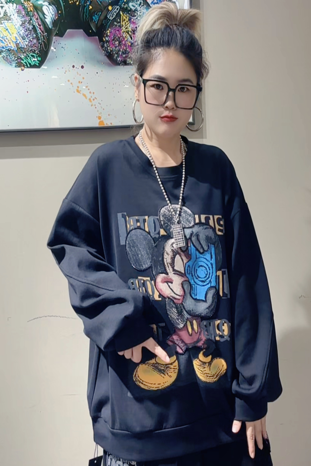 潮牌秋款黑色圆领大版卫衣大码卫衣