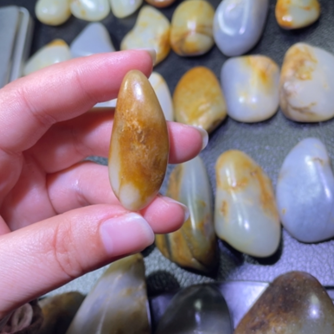 【闪购商品】颈饰未镶嵌和田玉（子料）王**）