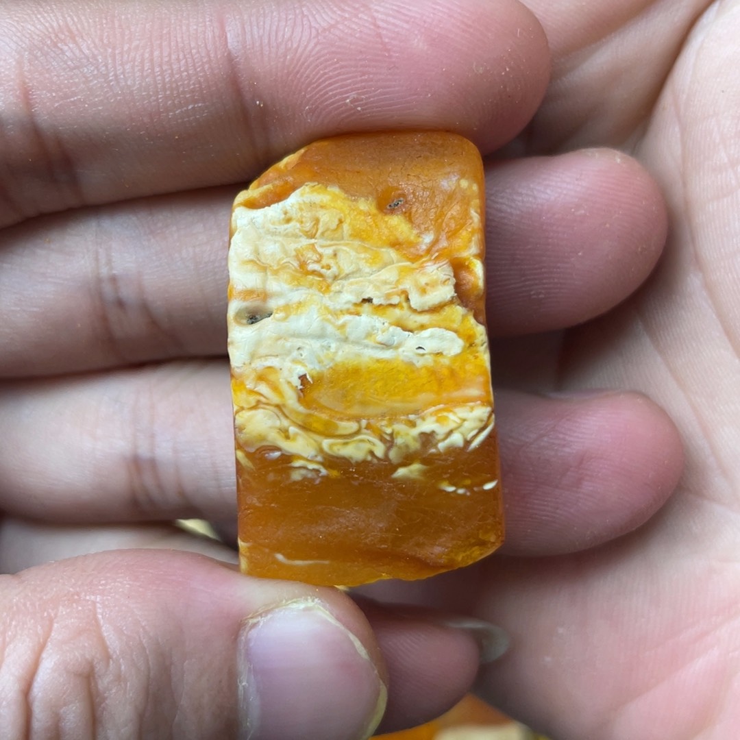 定制蜜蜡未镶嵌原石定制