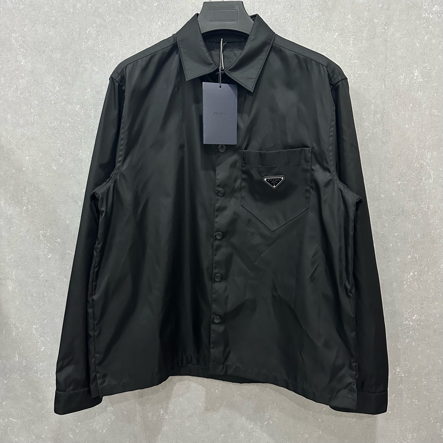 未使用 Prada/普拉达 三角珐琅钢标衬衫夹克 L码/007143