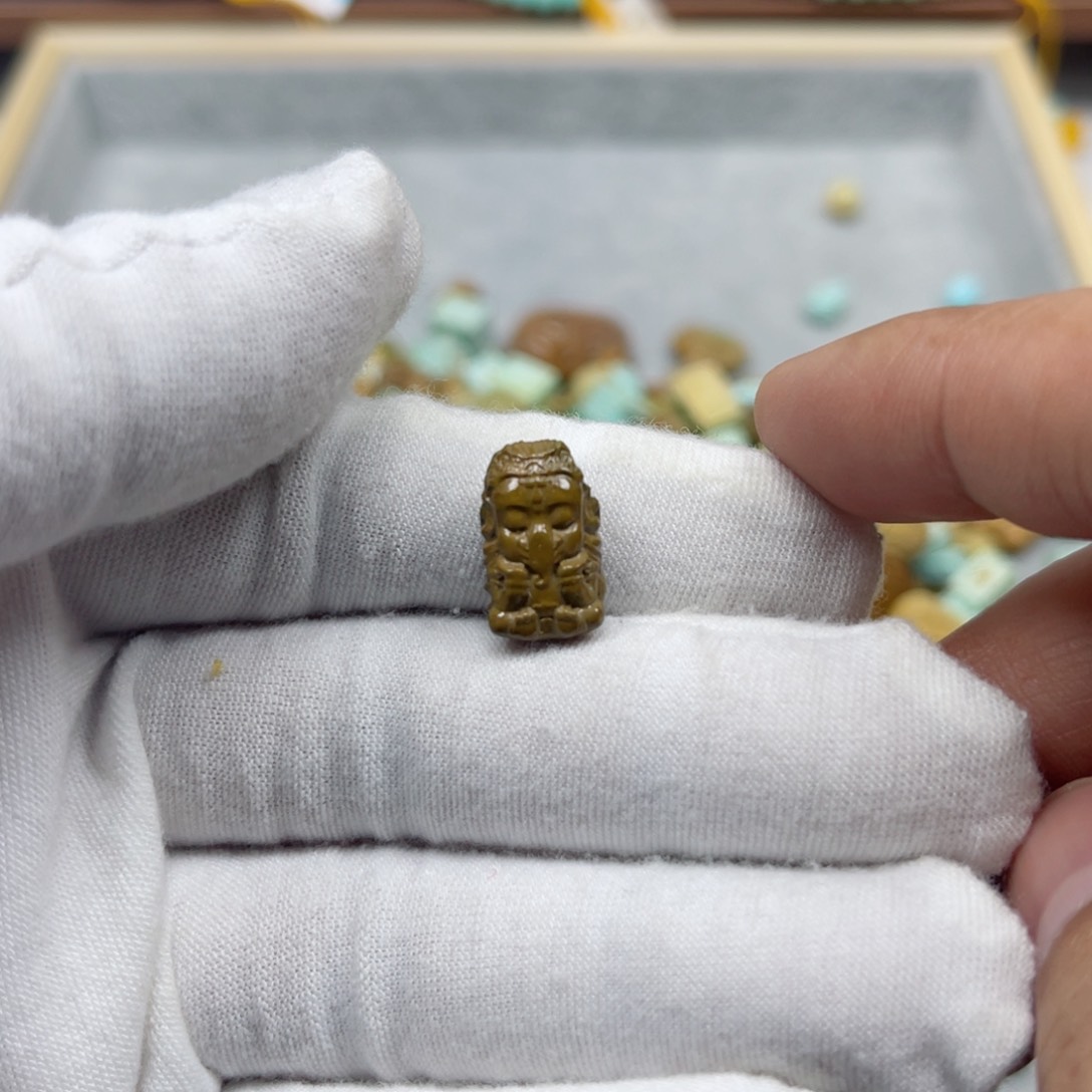 绿松石挂件未镶嵌