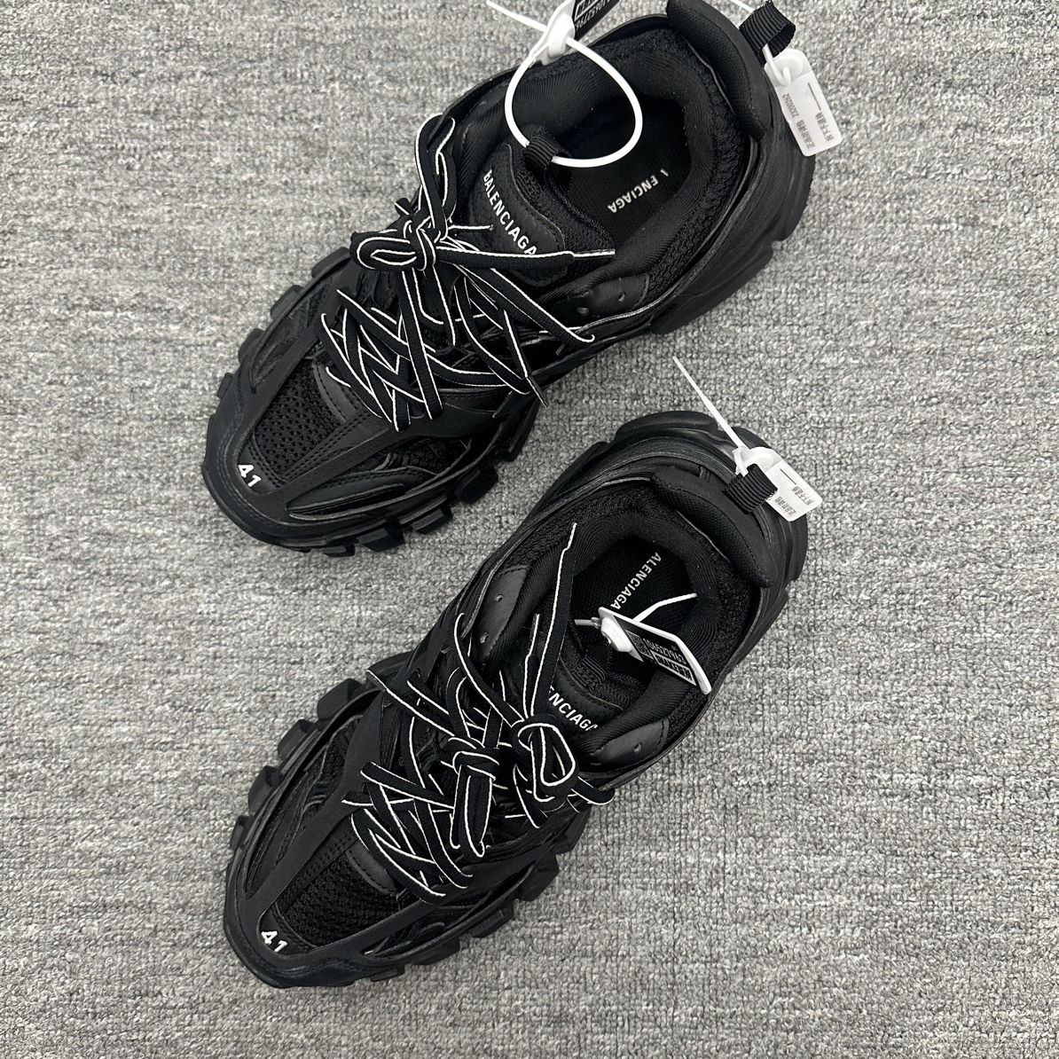 99新 LouisVuitton/路易威登 41 巴黎世家track老爹鞋 黑色 99新