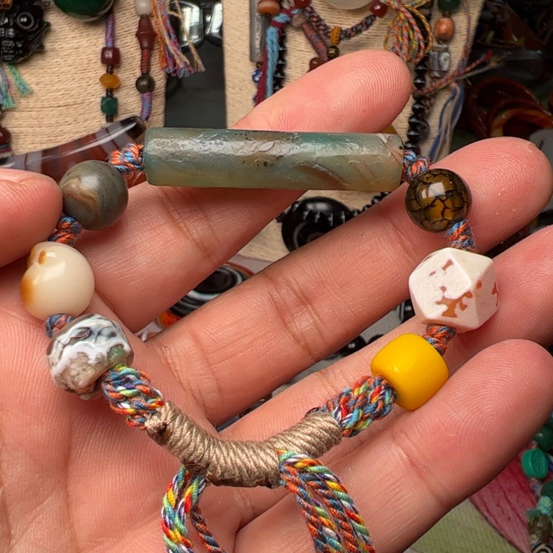 玛瑙/玉髓颈饰未镶嵌