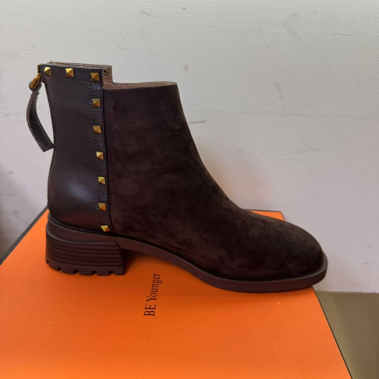 露露严选手工真皮时尚短靴女现货断码341