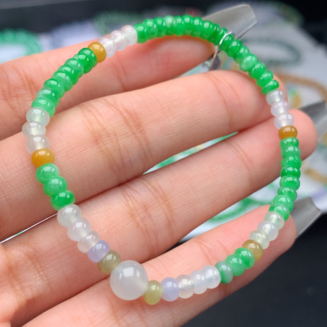 翡翠手链未镶嵌卡