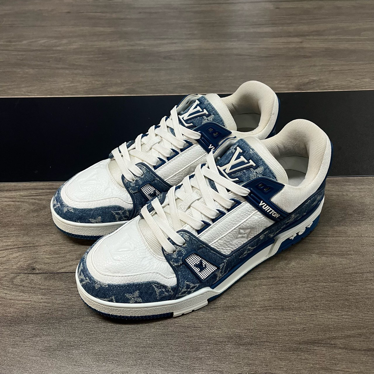 95新 LouisVuitton/路易威登 trainer白蓝牛仔 41.5码无盒 e0201 