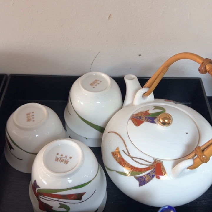 盖碗瓷器直播放漏中