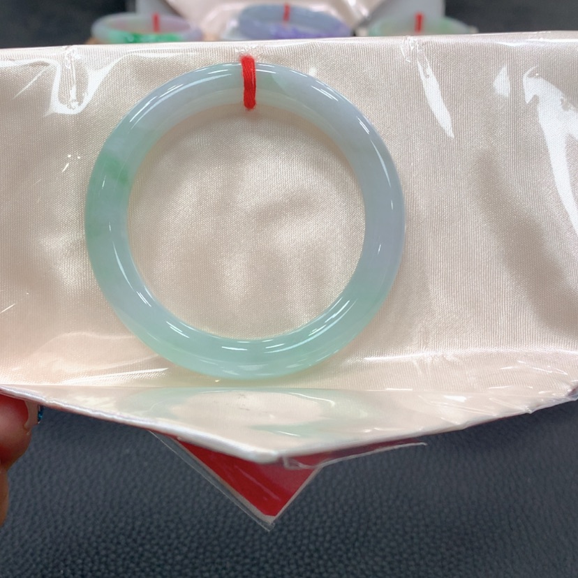 【闪购商品】翡翠手镯未镶嵌翡翠