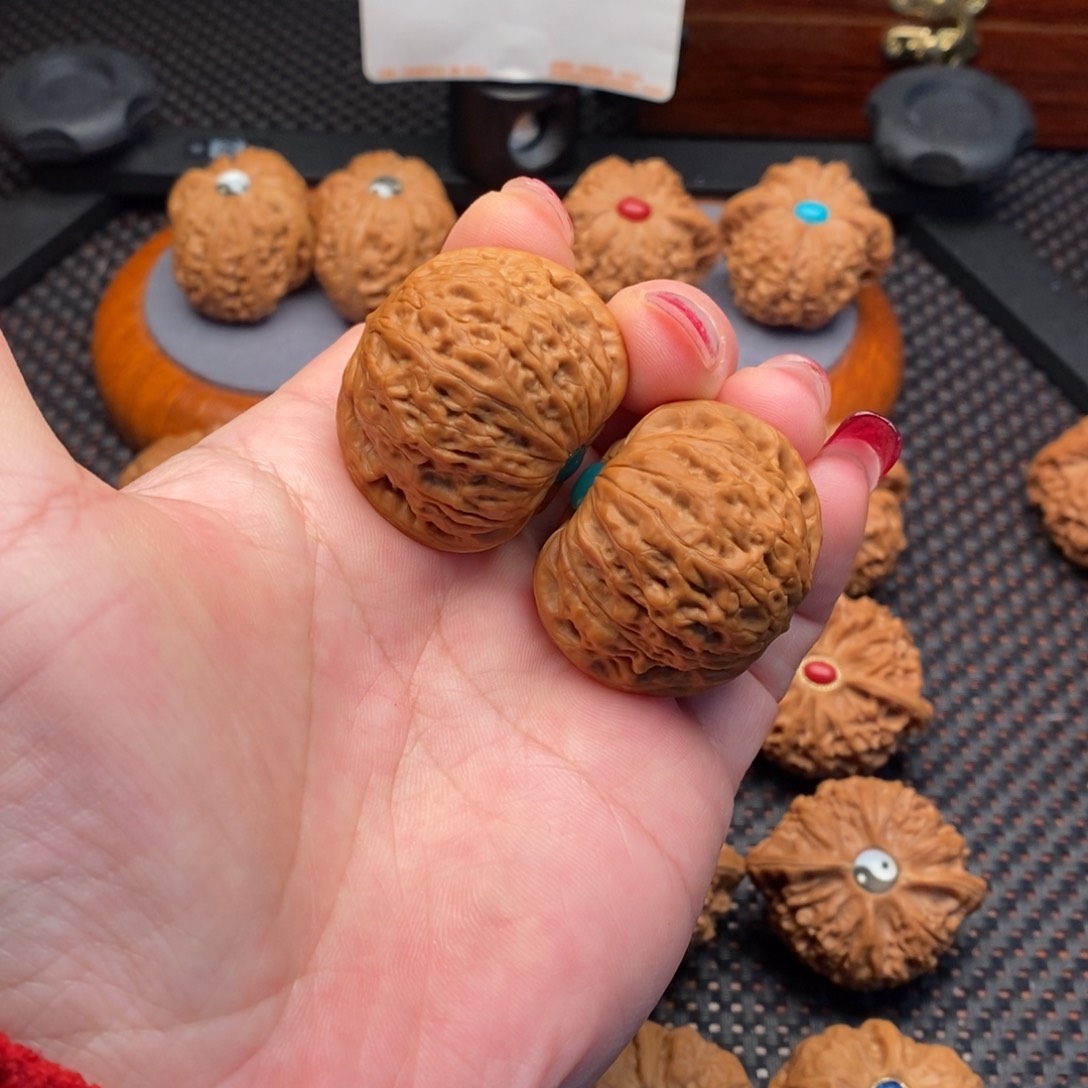 文玩核桃把件全品铁锤39尺镶嵌款