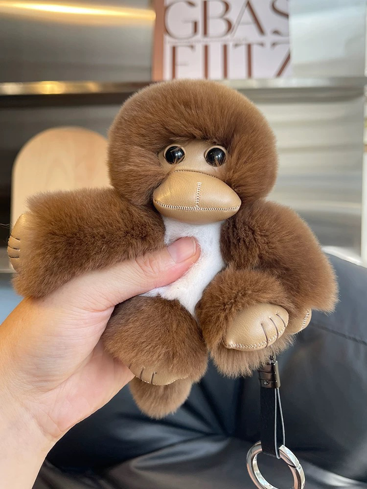 2025年可爱小猴子包包钥匙扣挂件