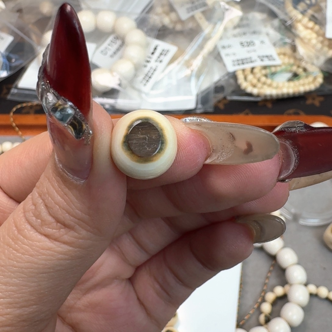 柏香籽/百香籽吊坠猛犸