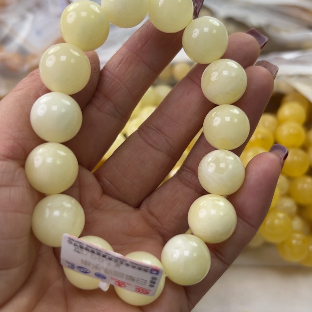 琥珀珠宝奇石未镶嵌