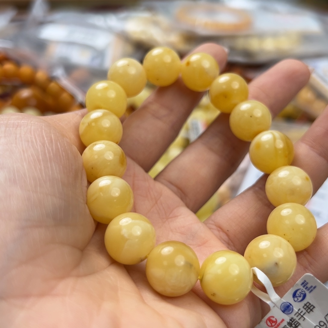 未镶嵌琥珀珠宝奇石