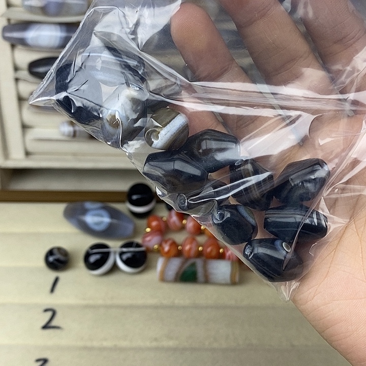 乐***9玛瑙/玉髓合金颈饰