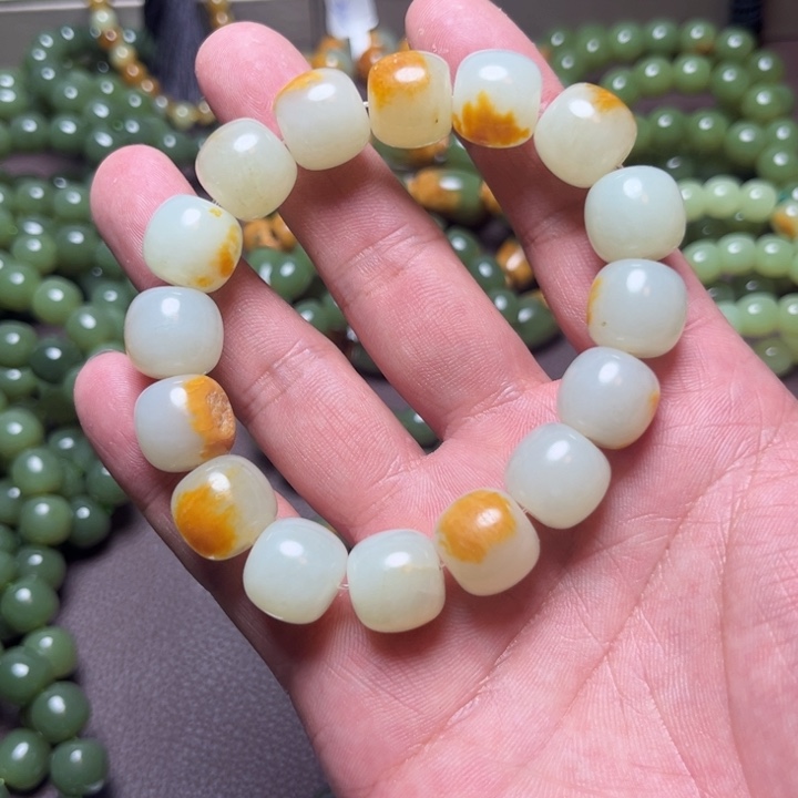 透闪石质玉珠宝奇石未镶嵌谊****强