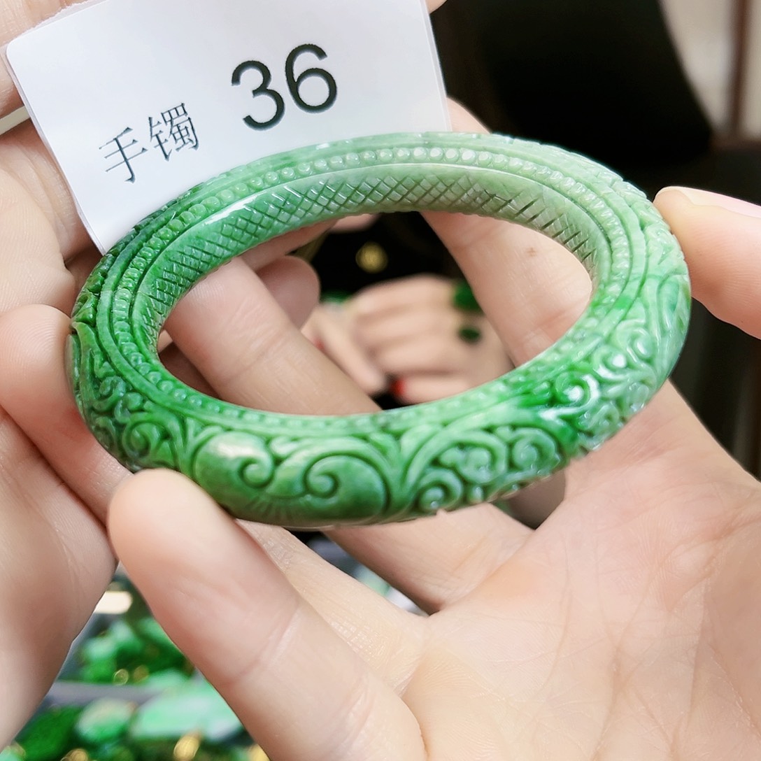 翡翠手镯未镶嵌手镯58