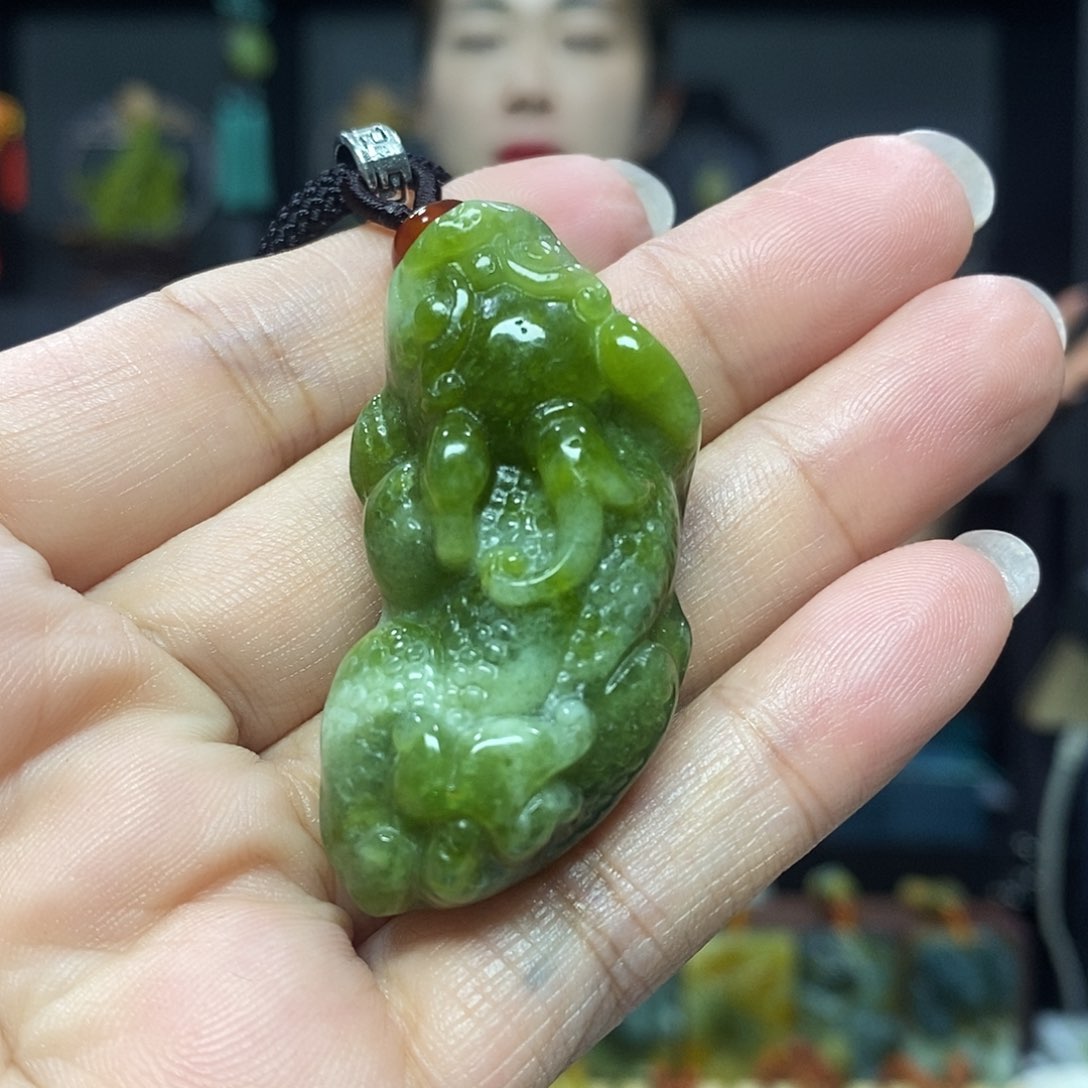 未镶嵌岫玉挂件吊坠项链