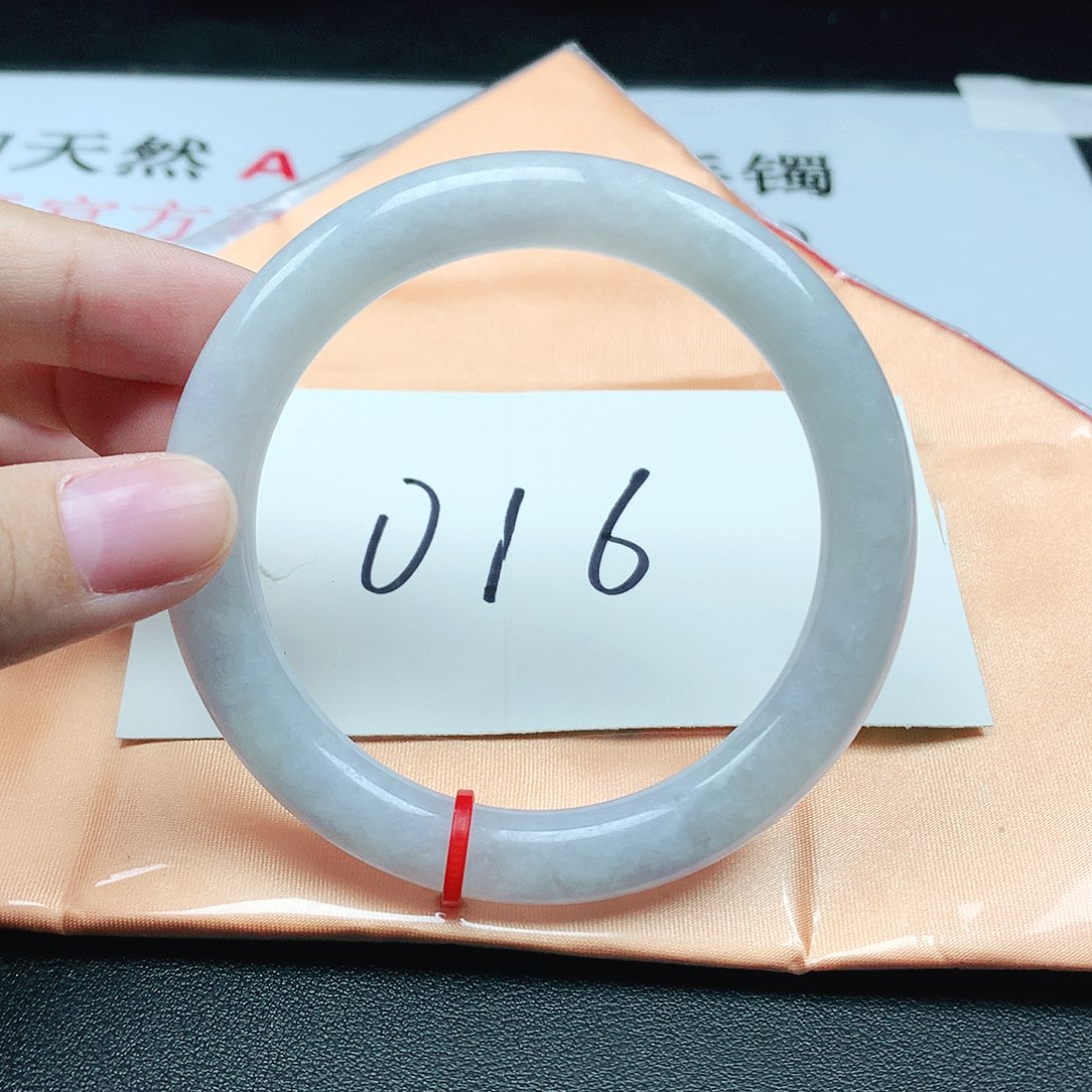 翡翠手镯未镶嵌圈56