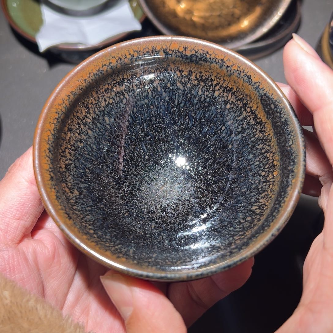 茶盏我想说一哈在吃早餐