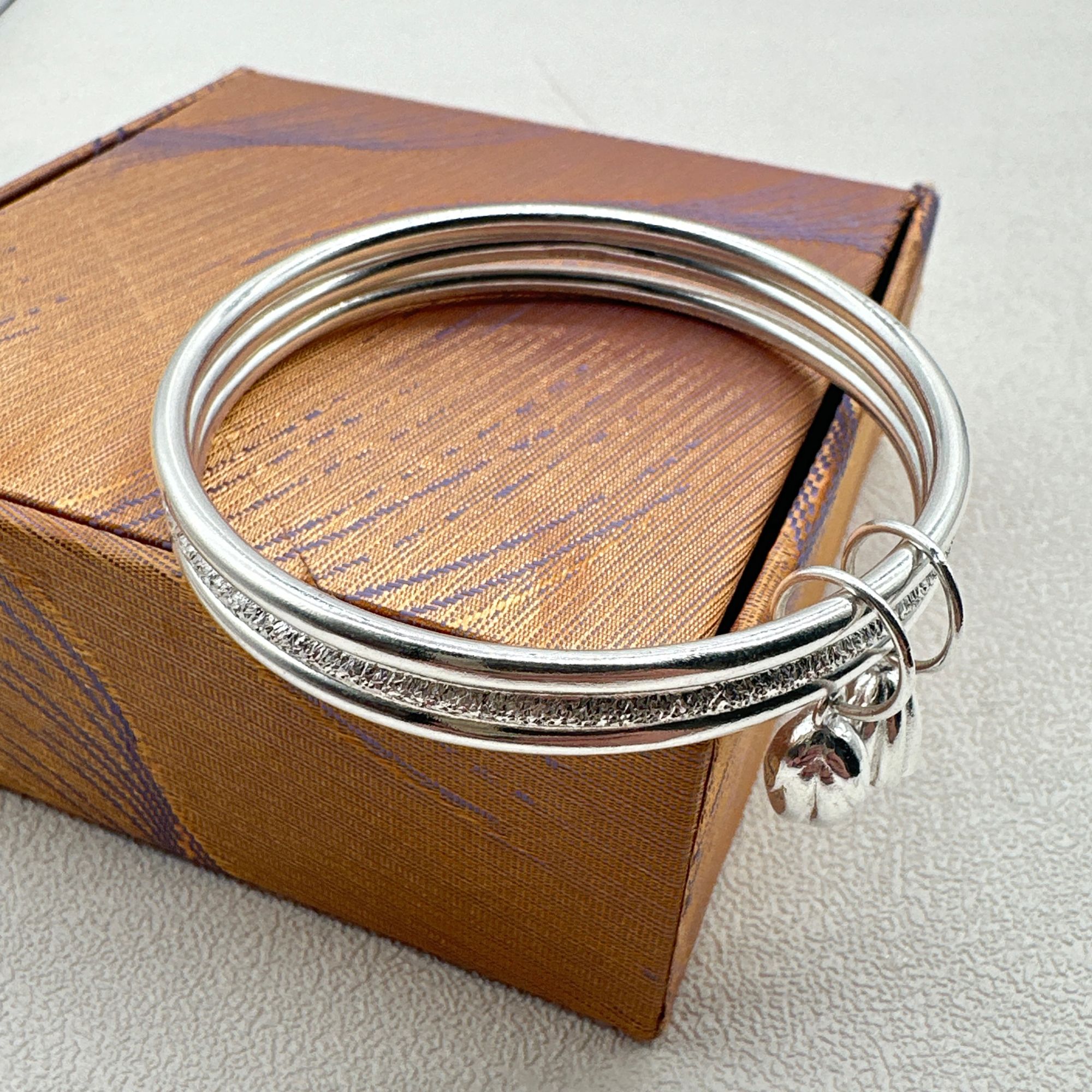 足银手镯 足银999.9手镯 闭口三生三世满天星环环相扣精美银镯子