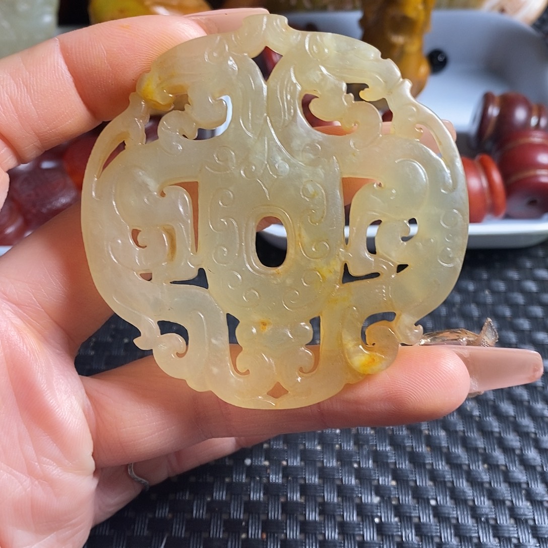 岫玉未镶嵌珠宝奇石