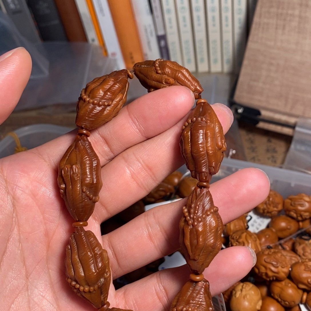 橄榄核手串/手链新年快樂