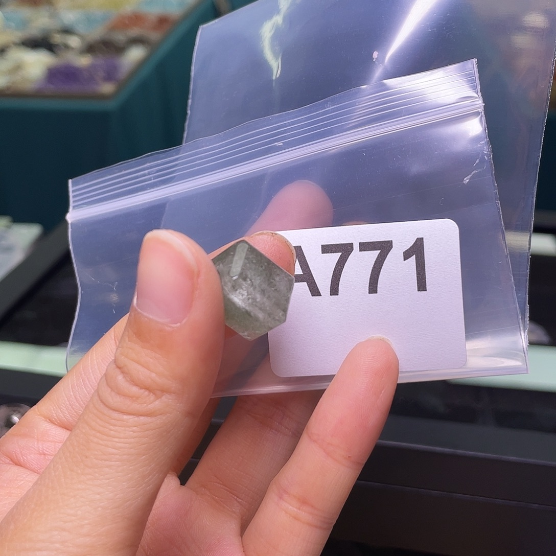 游***离水晶珠宝半成品未镶嵌771