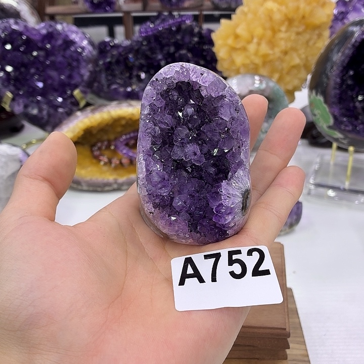 未镶嵌大型摆件（非配饰）水晶