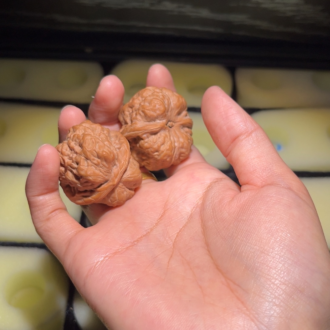 A***n文玩核桃吊坠蛤蟆