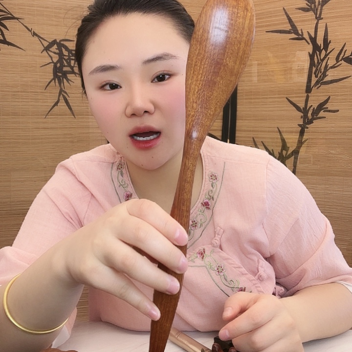 红贵宝莲花拍子瑕疵