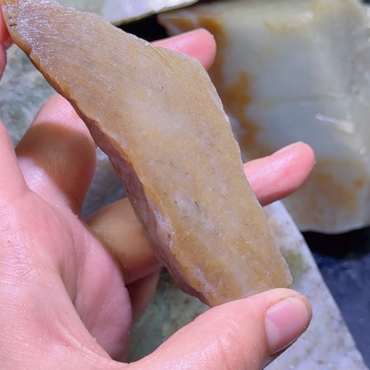 和田玉未镶嵌珠宝半成品