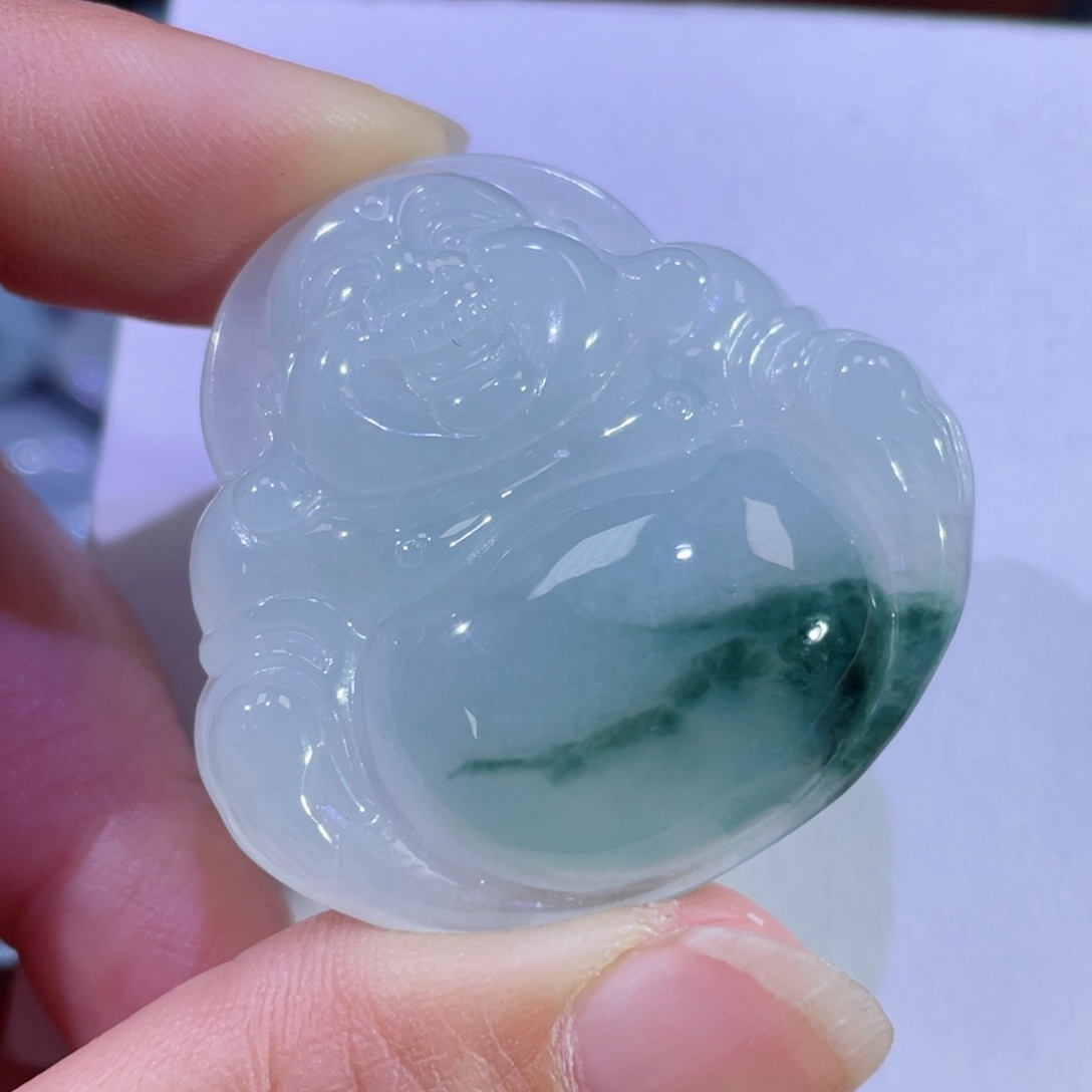 翡翠颈饰未镶嵌佛公