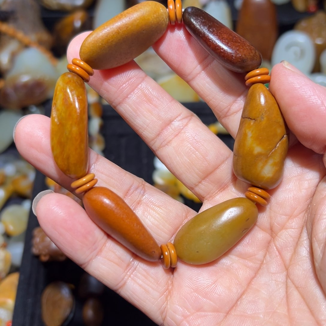 和田玉手串未镶嵌