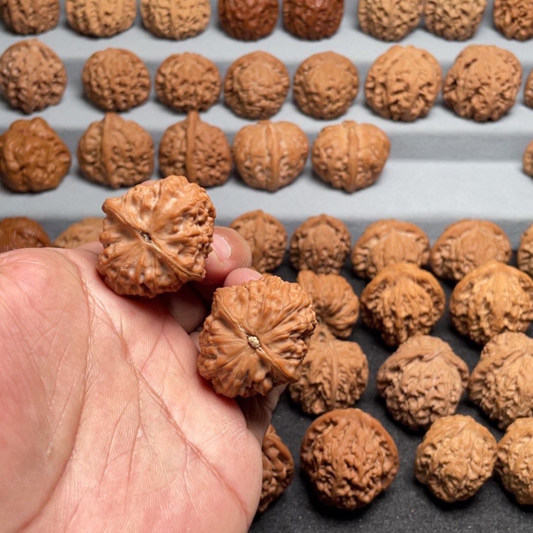 文玩核桃吊坠34玉枕