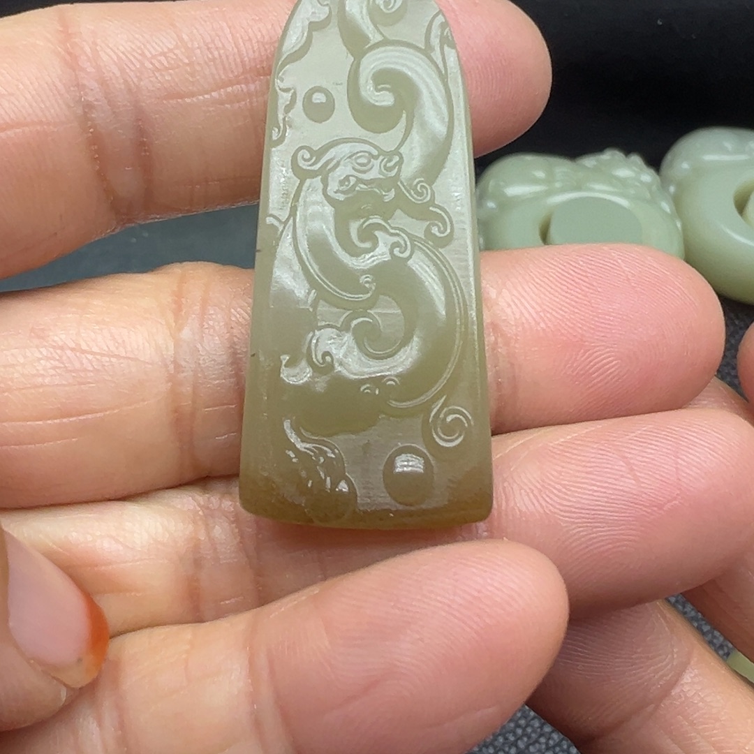 和田玉（糖玉）未镶嵌吊坠(不含链)