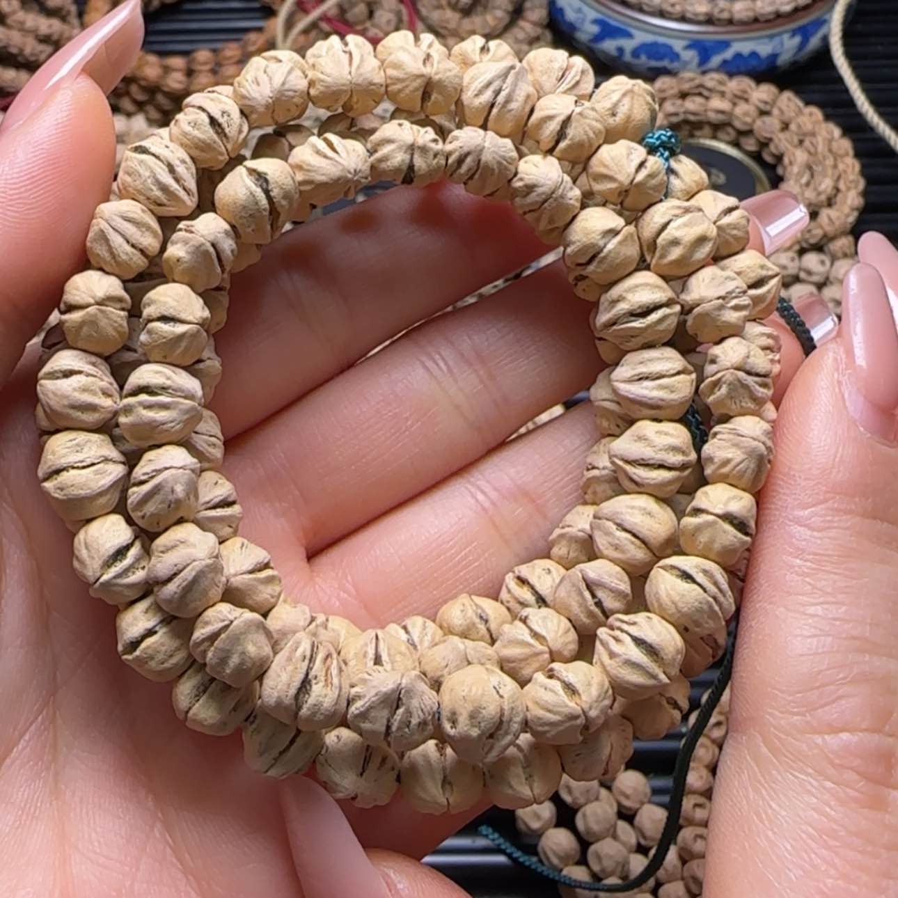 【闪购商品】柏香籽/百香籽吊坠冬*人