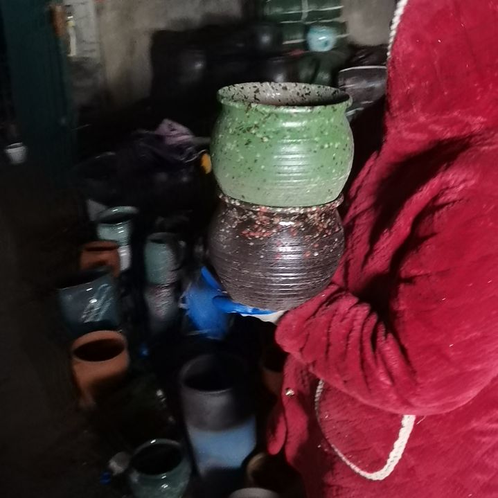 红陶口18高16瑕疵两个盆