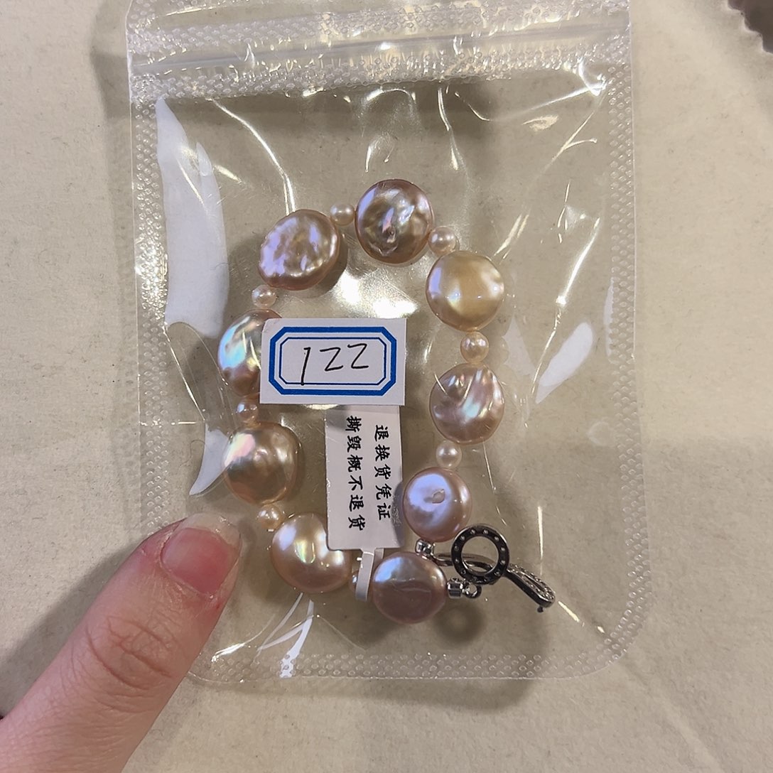 淡水珍珠耳饰未镶嵌