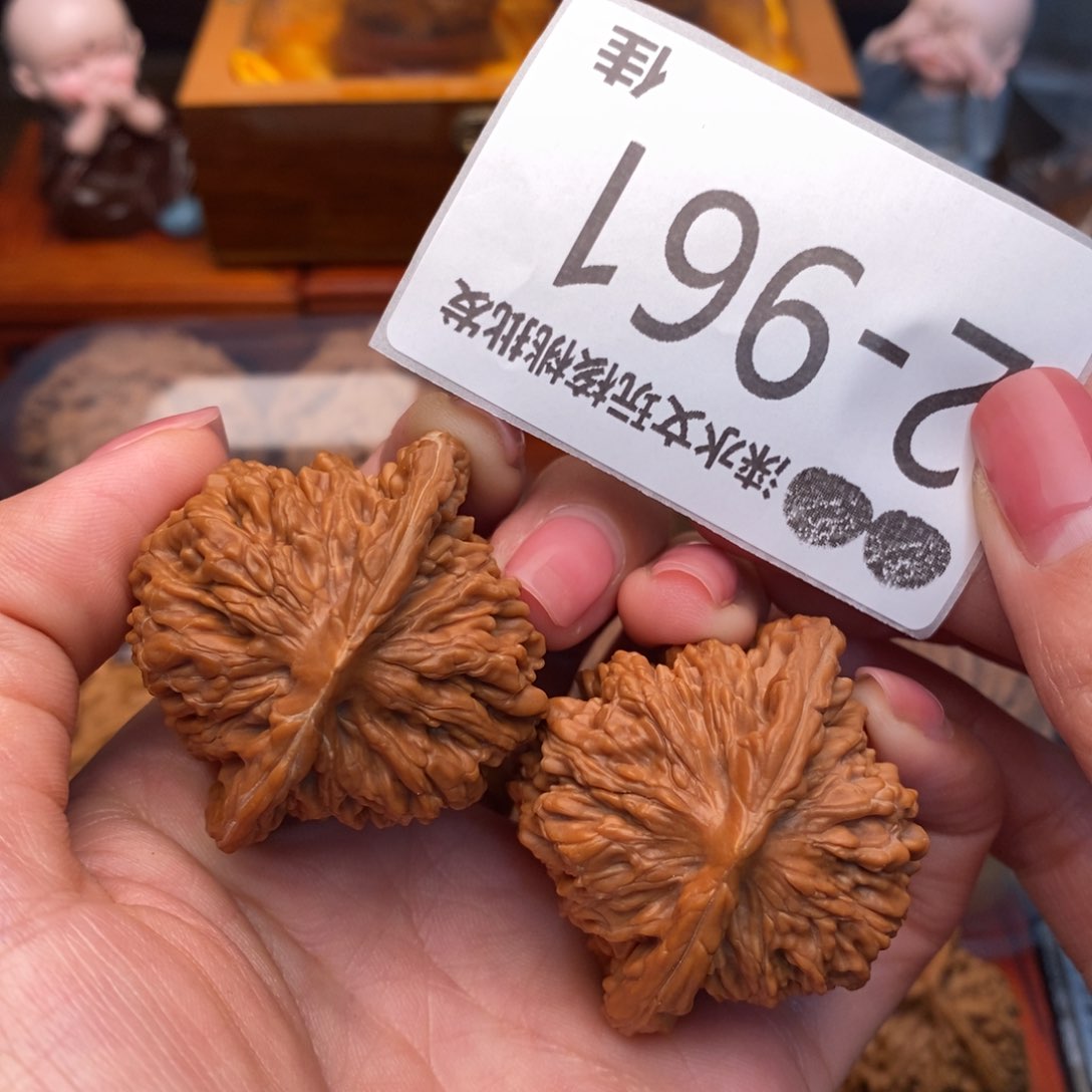 文玩核桃把件43四座楼