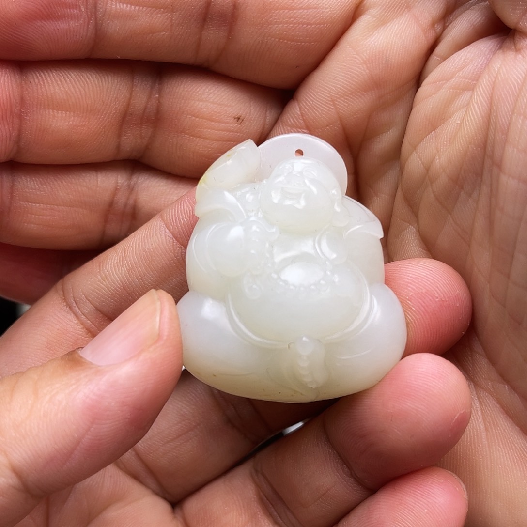 和田玉颈饰未镶嵌