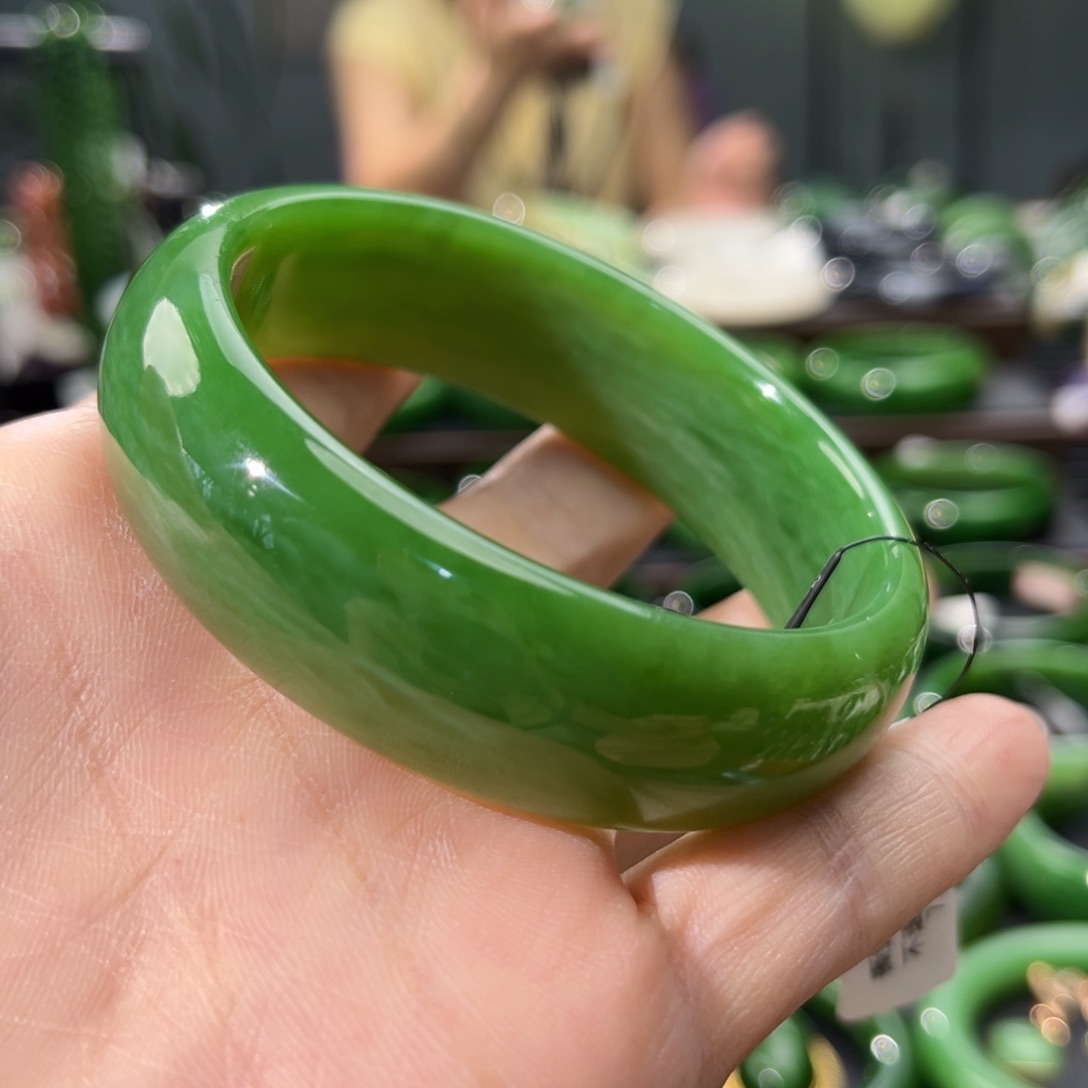 和田玉（碧玉）手镯未镶嵌